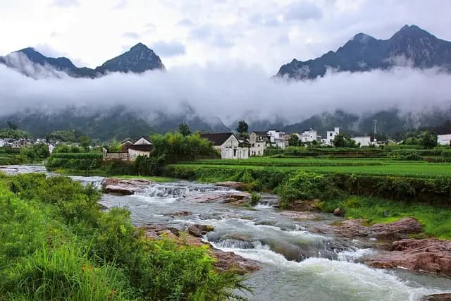5 Éco-Destinations à Découvrir pour un Voyage Inspirant