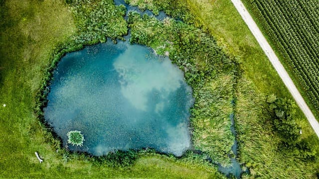 Éco-Destinations Inconnues à Explorer pour des Vacances Responsables